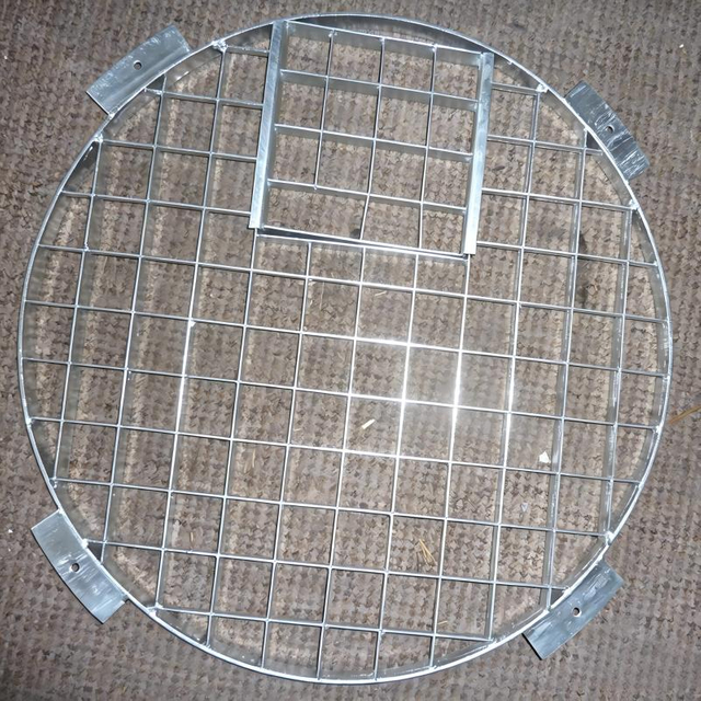 Galvanized Load-bearing Grated Manhole Cover for Outdoor Road