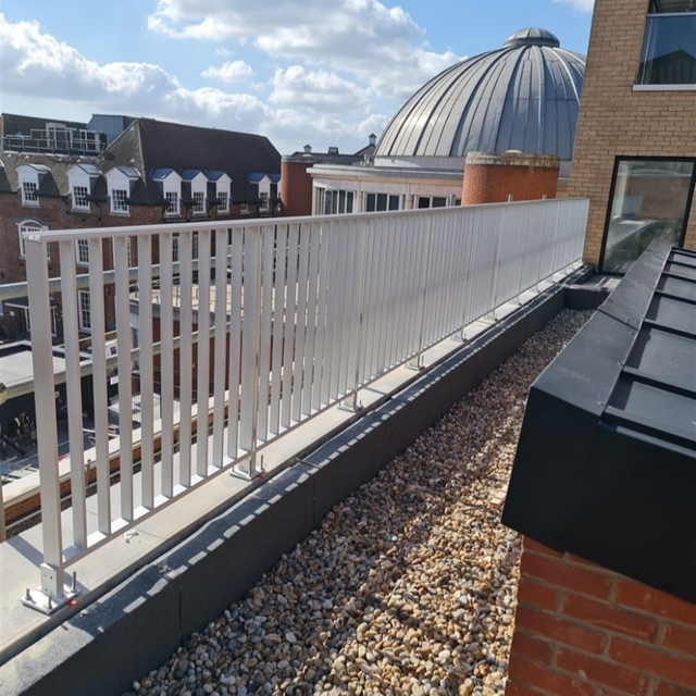 Factory Custom Aluminum Alloy Balcony Railing Outdoor Villa Balcony Fence