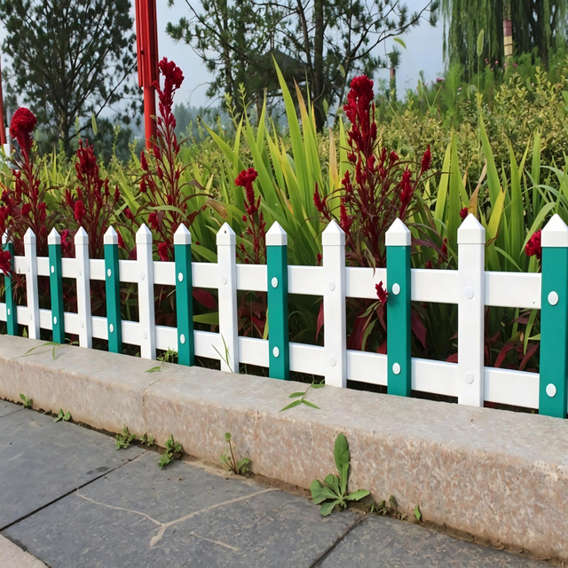 Landscape Lawn Fence Green Belt Isolation Barrier